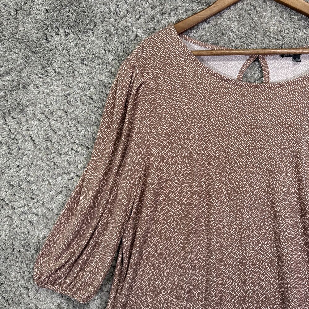 Adrianna Papell Blouse Top Size 1X Polka Dot Taupe Neutral Stretch 3/4 Sleeve - Picture 4 of 10